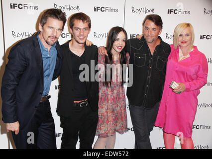 "Kindheit" New Yorker premiere am Museum der modernen Kunst - Ankünfte mit: Ethan Hawke, Ellar Coltrane, Lorelei Linklater, Richard Linklater, Patricia Arquette Where: New York City, New York, USA bei: 8. Juli 2014 Stockfoto