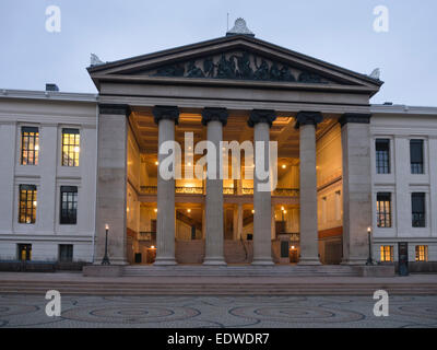 Universitetets Aula enthält Domus Media zentrale Montagehalle der norwegischen Oslo Universität für Konzerte verwendet Munch Wandbilder Stockfoto