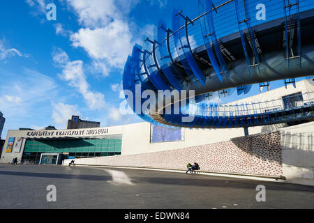 Eingang zum britischen Coventry Transport-Museum Stockfoto