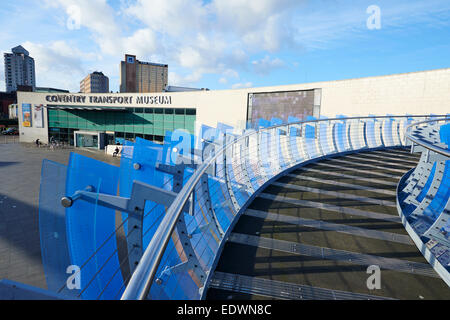 Eingang zum britischen Coventry Transport-Museum Stockfoto