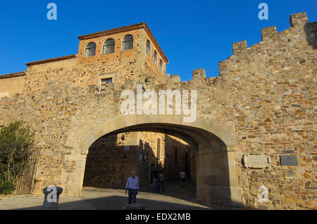 Caceres, Arco De La Estrella, alten Ortseingang Stockfoto