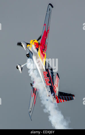 Kirby Chambliss ist eine US-amerikanische Commercial Pilot und ein renommierter Weltmeister Kunstflug und Red Bull Air Race Wettbewerber Stockfoto