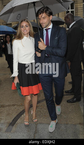 Olivia Palermo verlassen Valentino Cat Walk Mitwirkende: Olivia Palermo wo: Paris, Frankreich bei: 9. Juli 2014 Stockfoto