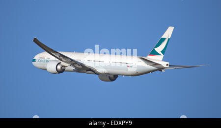 Cathay Pacific Boeing 777 B-KQJ Abfahrt Flughafen London-Heathrow LHR Stockfoto