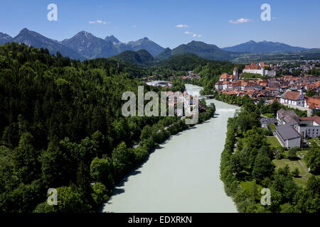 Füssen bin Lech Im Allgaäu, Bayern Deutschland, Füssen am Lech, Ansicht, Schloss, barocke Stadtkirche St. Mang, Allgäu, Bayern, Stockfoto