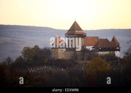 Farbe-Schuss an der Kirchenburg in Deutsch-Weißkirch, Rumänien. Stockfoto