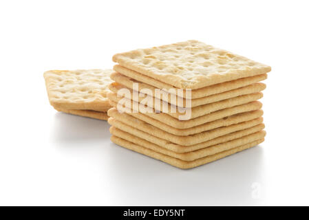 Leckere Cracker Keks isoliert auf weißem Hintergrund Stockfoto
