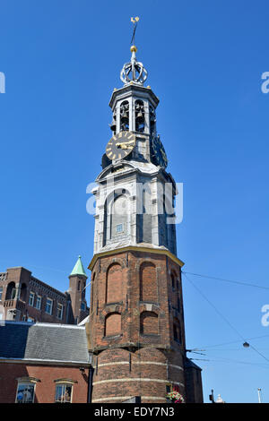 Munttoren (Münze Turm) ursprünglich ein mittelalterliches Stadttor, Muntplein (Mint-Platz), Amsterdam, Noord-Holland, Niederlande, Europa Stockfoto