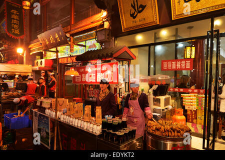 Garküche in das muslimische Viertel, Xi ' an, Provinz Shaanxi, China Stockfoto