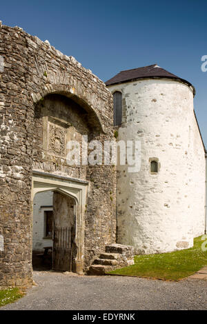 Großbritannien, Wales, Swansea, Gower, Oxwich Burg, Tudor Manor House gateway Stockfoto