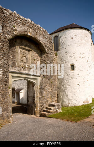 Großbritannien, Wales, Swansea, Gower, Oxwich Burg, Tudor Manor House gateway Stockfoto