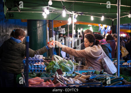 Borough Market London. Credit: LEE RAMSDEN/ALAMY Stockfoto