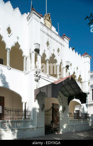 Dominikanische Republik, Cibao-Tal, Santiago De Los Caballeros, Centro de Recreo eine der Ostseite des Parque Duarte Stockfoto