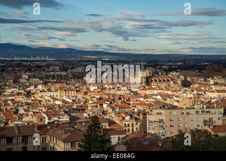 Panoramablick über die Stadt, Perpignan, Pyrenäen-Orientales, Frankreich Stockfoto