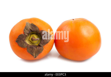 Frische Kaki oder Kaki Diospyros Obst auf weißem Hintergrund Stockfoto