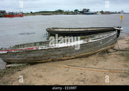 Ruderboote auf dem Fluß Blyth, Walberswick, Suffolk, England. Stockfoto