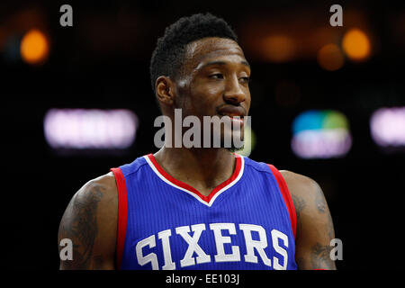 10. Januar 2015: Philadelphia 76ers Robert Covington (33) nach vorne blickt auf während der NBA-Spiel zwischen den Indiana Pacers und die Philadelphia 76ers im Wells Fargo Center in Philadelphia, Pennsylvania. Die Philadelphia 76ers gewann 93-92. Stockfoto