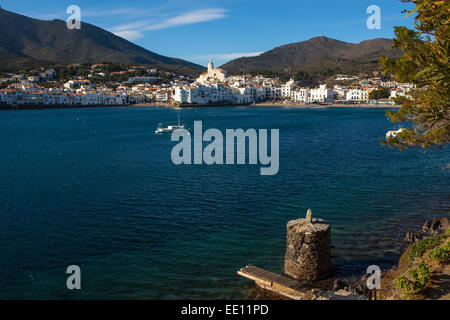 Die Strandpromenade in Cadaques, Katalonien, Spanien. Stockfoto