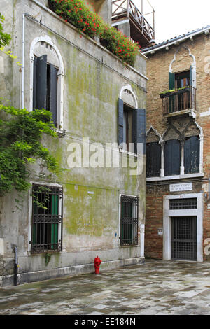 Alte Haeuser Im Stadtteil Dosoduro, Venedig, Italien Stockfoto