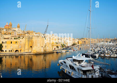 Senglea (L-Isla), Grand Harbour Marina, das drei Städte, Malta, Mittelmeer, Europa Stockfoto