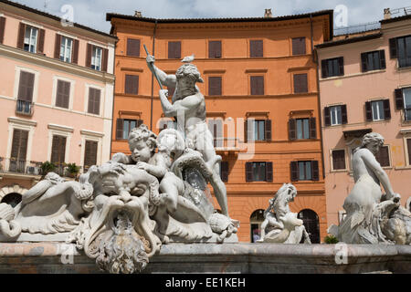 Fontana del Nettuno (Brunnen von Neptun) in Piazza Navona, Rom, Latium, Italien, Europa Stockfoto