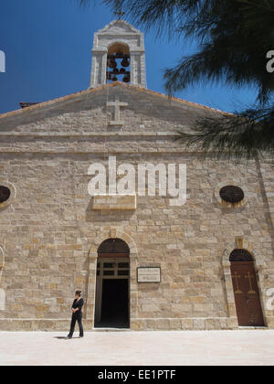 Die Griechisch-orthodoxe Basilika (Kirche) St. Georg in Madaba in Jordanien Stockfoto