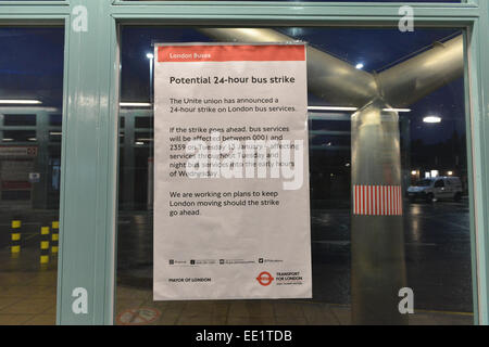 Turnpike Lane, London, UK. 13. Januar 2015. Der Busbahnhof in Turnpike Lane ist leer, wie der London-Bus-Streik über die Entlohnung beginnt. Bildnachweis: Matthew Chattle/Alamy Live-Nachrichten Stockfoto