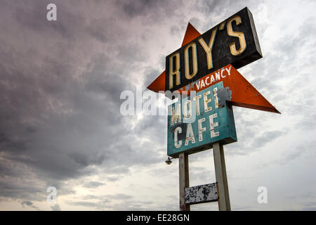 Roys Motel und Cafe Vintage Schild, Amboy, Kalifornien, USA Stockfoto