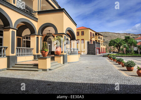 Marina Resort am konisch auf Ostküste der Insel Madeira, Portugal Stockfoto