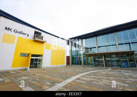 MK-Galerie und Theater entworfen von Andrzej Blonski Margaret Powell Square Milton Keynes Buckinghamshire UK Stockfoto