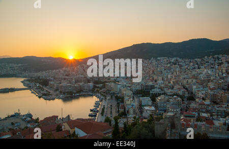 Stadt Kavala in Griechenland (Sommer-Resort-Platz). Griechenland, Kavala, alten Aquädukt Kamares Stockfoto