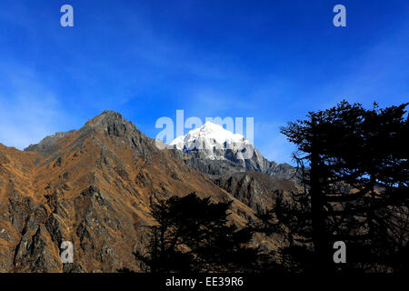 Snow Capped Tabouche Spitzberg, Himalaya-Gebirge, UNESCO-Weltkulturerbe, Sagarmatha Nationalpark, Solu-Khumbu Stockfoto