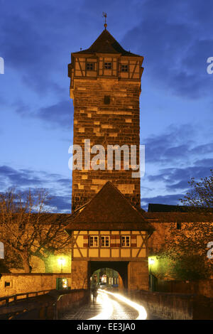 Deutschland, Bayern, Rothenburg Ob der Tauber, Rv? Dertor, Roedertor, Beleuchtung, Abend, Europa, Stadtansicht, Beleuchtet, Abend Stockfoto