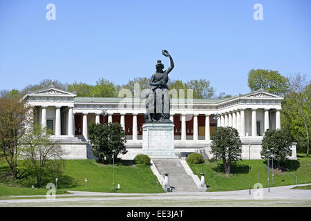 Allegorie, Bayern, Bayerischer Loewe, Bayern, Bronze, Bronzeplastik, Denkmal, Deutschland, Ehrentempel, Eisenguss, Buchforst, Stockfoto