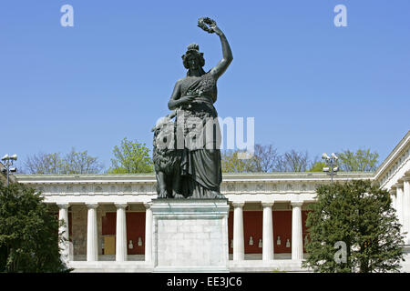 Allegorie, Bayern, Bayerischer Loewe, Bayern, Bronze, Bronzeplastik, Denkmal, Deutschland, Ehrentempel, Eisenguss, Buchforst, Stockfoto