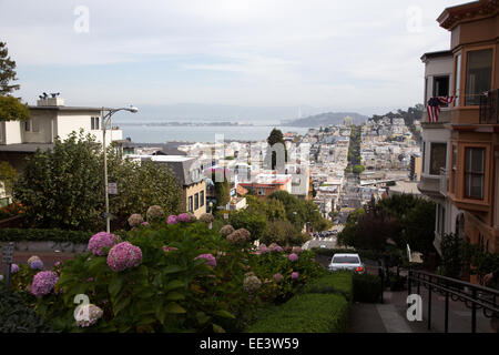 Eine Ansicht der Lombard Street, Kalifornien Stockfoto
