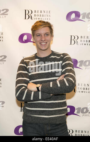 Bala Cynwyd, Pennsylvania, USA. 13. Januar 2015. Englische Singer-Songwriter GEORGE EZRA vorbeigekommen, Teatro Q102 Leistung in Bala Cynwyd Pa Ezra stieg zum Vorsprung mit der Veröffentlichung von seiner hit single Budapest, die Top ten den in zahlreichen Ländern auf der ganzen Welt erreicht, erreichte die Nummer eins in Österreich, Deutschland und der Tschechischen Republik. Esras Debütalbum Wanted auf Entdeckungsreise, welches am 30. Juni 2014 veröffentlicht wurde, erreichte die Nummer eins in England und in Schottland und die obersten zehn in sieben anderen Ländern. Bildnachweis: Ricky Fitchett/ZUMA Draht/Alamy Live-Nachrichten Stockfoto