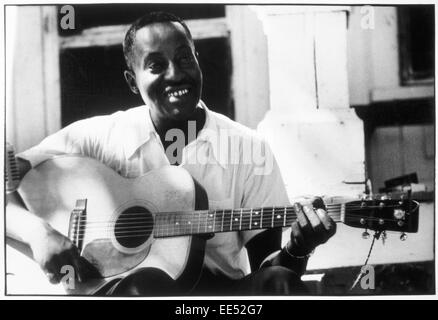 William Lee Conley "Big Bill" Broonzy (1893-1958), Blues-Musiker und Komponisten Portrait, 1957 Stockfoto