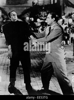 Bela Lugosi, Lon Chaney, Jr., am Set des Films "Frankenstein Meets the Wolfman", 1943 Stockfoto