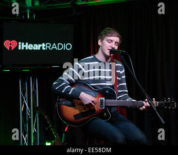 Bala Cynwyd, Pennsylvania, USA. 13. Januar 2015. Britische Singer-Songwriter George Ezra führt auf Q102 Performance Theater am 13. Januar 2015 in Bala Cynwyd, Pennsylvania, USA. Bildnachweis: Paul Froggatt/Alamy Live-Nachrichten Stockfoto