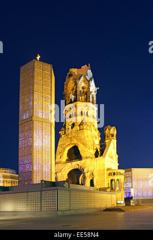 Deutschland, Berlin, Europa, Hauptstadt, Stadt, Sehenswuerdigkeit, Kurfürstendamm, Kaiser-Wilhelm-Gedaechtniskirche, Beleuchtun Stockfoto