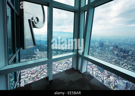 Taipei Skyline-Blick vom Taipei 101. Stockfoto