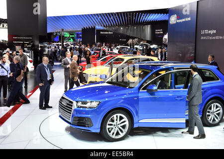 Detroit, USA. 13. Januar 2015. Gesamtansicht der Ausstellungshalle auf der North American International Auto Show (NAIAS) in der Cobo Center in Detroit, USA, 13. Januar 2015. Foto: Uli Deck/Dpa/Alamy Live News Stockfoto