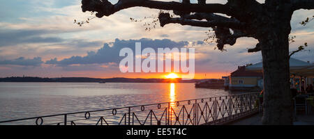 Sonnenuntergang über dem Bodensee, Meersburg, Baden-Württemberg, Deutschland, Europa Stockfoto