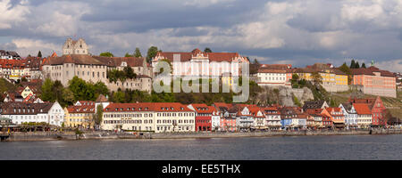 Blick auf die Stadt mit Burg Meersburg, alte Burg, Bodensee, Baden-Württemberg, Deutschland, Europa Stockfoto