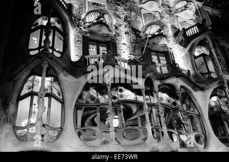 Casa Batlló ist ein renommierter Gebäude befindet sich im Zentrum von Barcelona und ist eines der Meisterwerke der Antoni Gaudí. Stockfoto