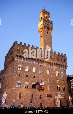 Der Palazzo Vecchio (alte Palast) eine Massive romanische Festung, ist das Rathaus von Florenz, Italien Stockfoto