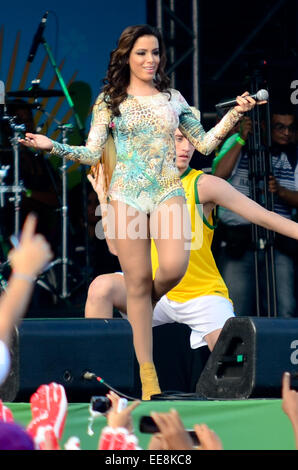 Atmosphäre beim FIFA Fan Fest vor Brasilien V Niederlande dritten Platz passen Featuring: Anitta wo: Rio De Janeiro, Brasilien: 12. Juli 2014 Stockfoto