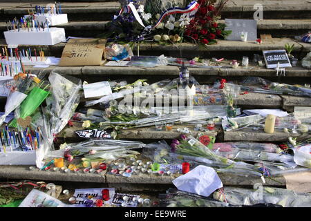 Die Stadt von Voiron nahe Grenoble ist eine Hommage an die Terroranschläge verübt durch Daesh Stockfoto