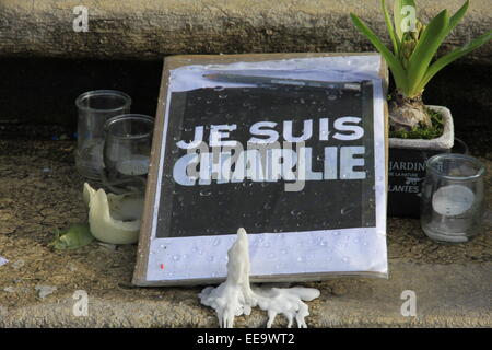 Die Stadt von Voiron nahe Grenoble ist eine Hommage an die Terroranschläge verübt durch Daesh Stockfoto